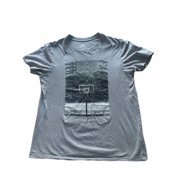 NIKE AIR FORCE 1 30TH ANNIVERSARY TEE SIZE LARGE - Picture 1 of 6